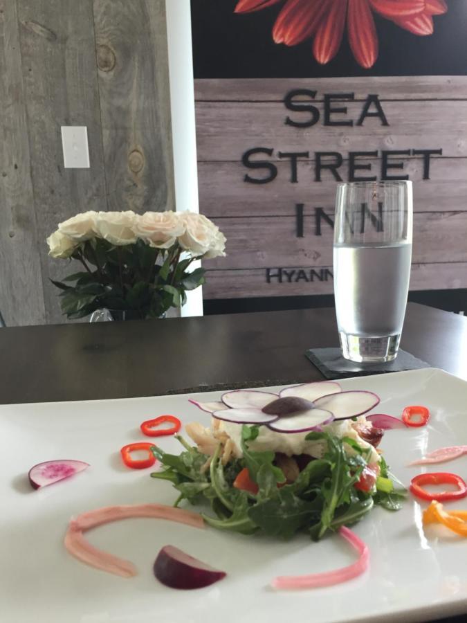 Sea Street Inn Hyannis Port Exteriör bild