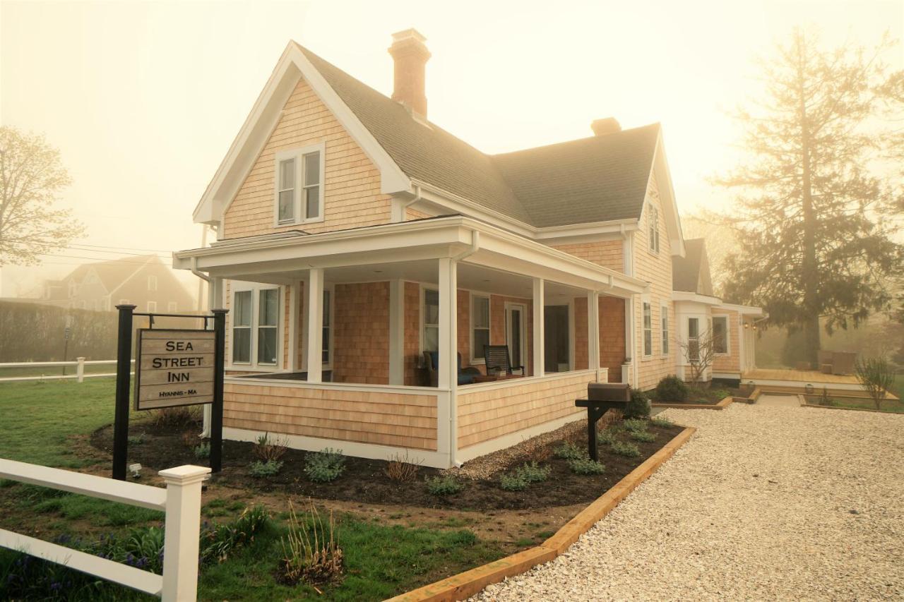 Sea Street Inn Hyannis Port Exteriör bild